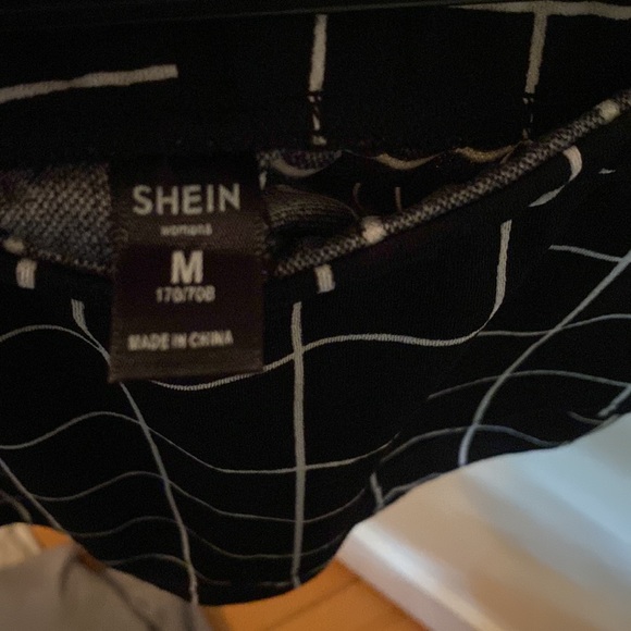 Shein checkered skort - Picture 3 of 3